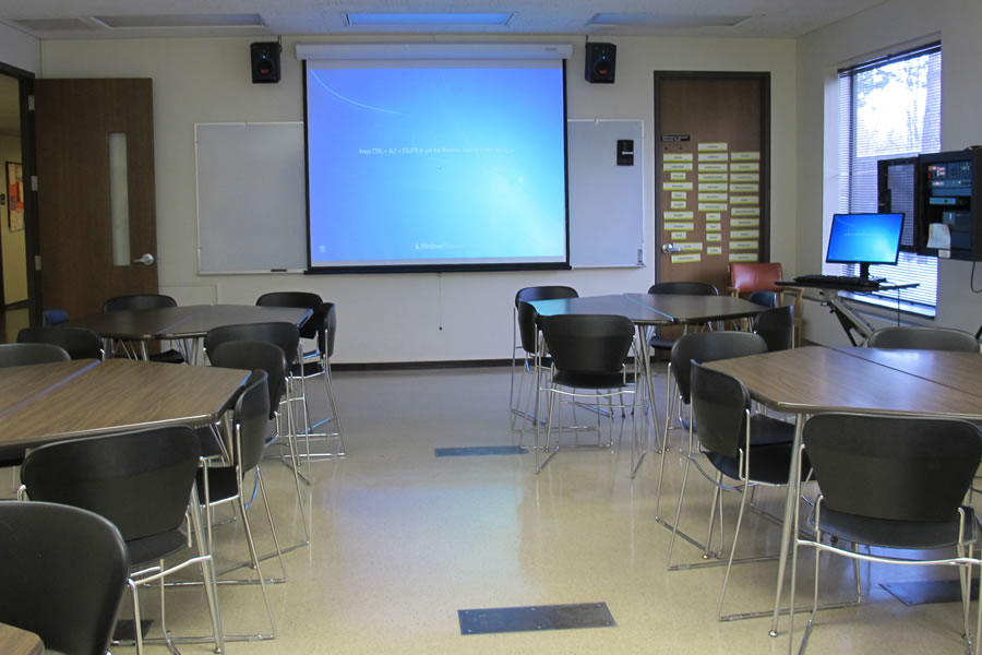 Thompson E124 Smart Classroom 2