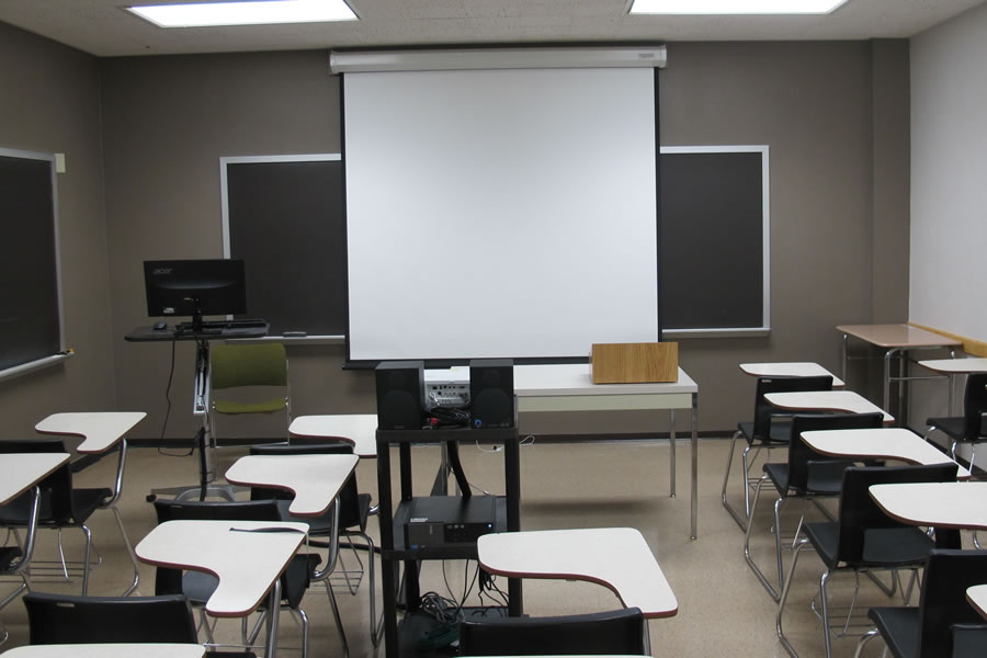 Thompson E361 Smart Classroom 3